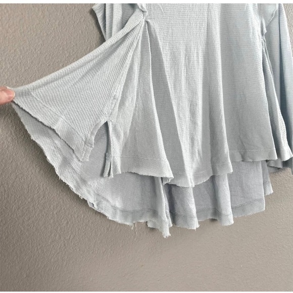 FREE PEOPLE TOP - Picture 9 of 10